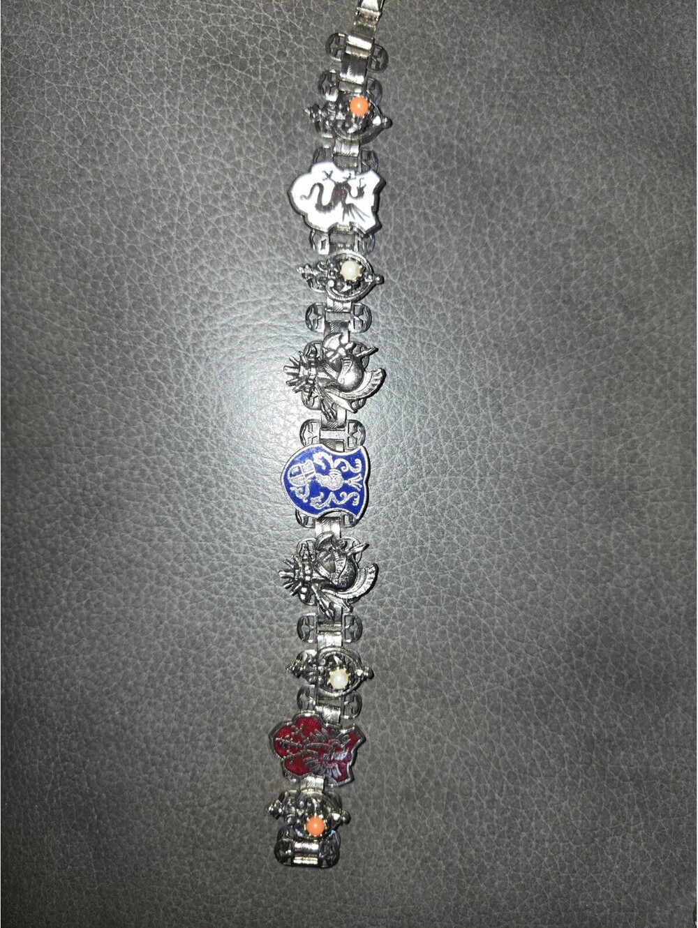 VINTAGE SILVER COLOR, ENAMEL EUROPEAN TRAVEL SOUVENIR CHARM BRACELET